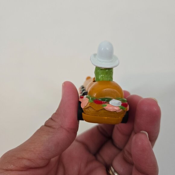 Vintage 1991 Subway Petey Pickle in Submobile Pull Back Car Fast Food Toy 3" - Picture 6 of 9